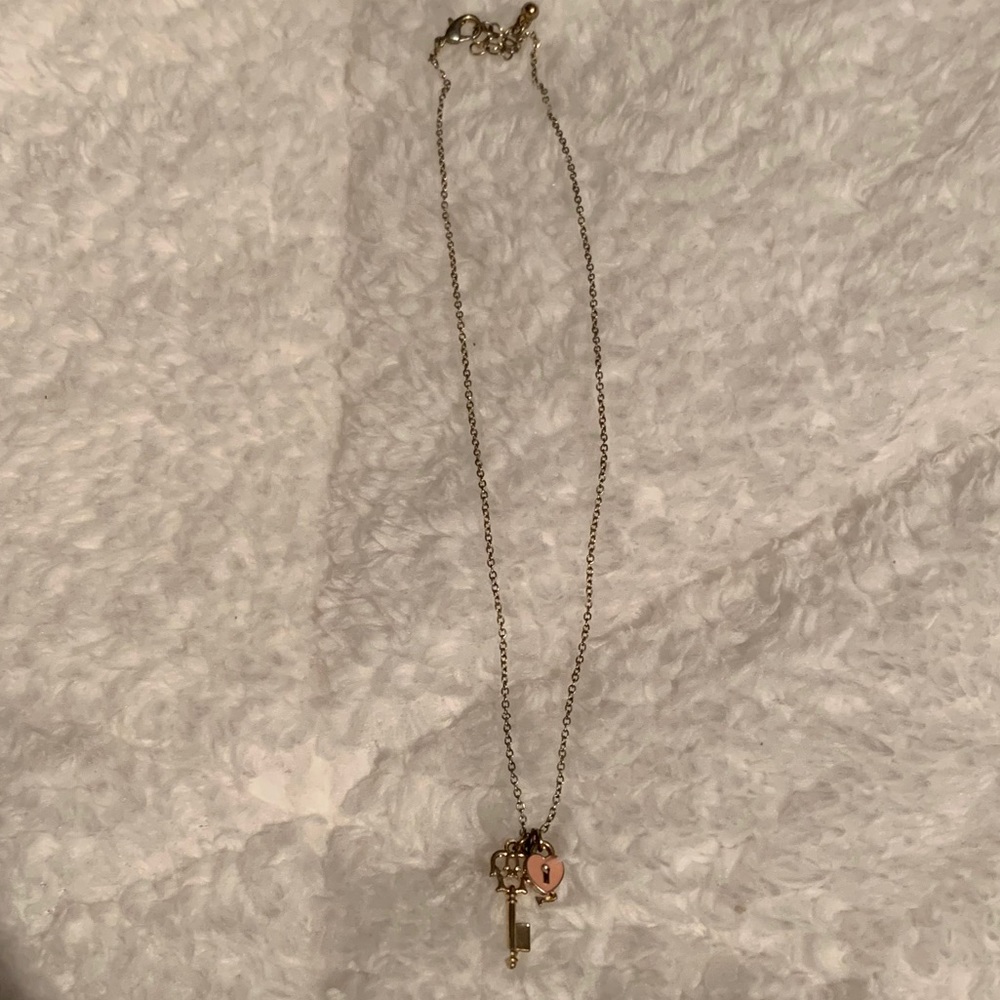 Key/Lock gold Necklace
